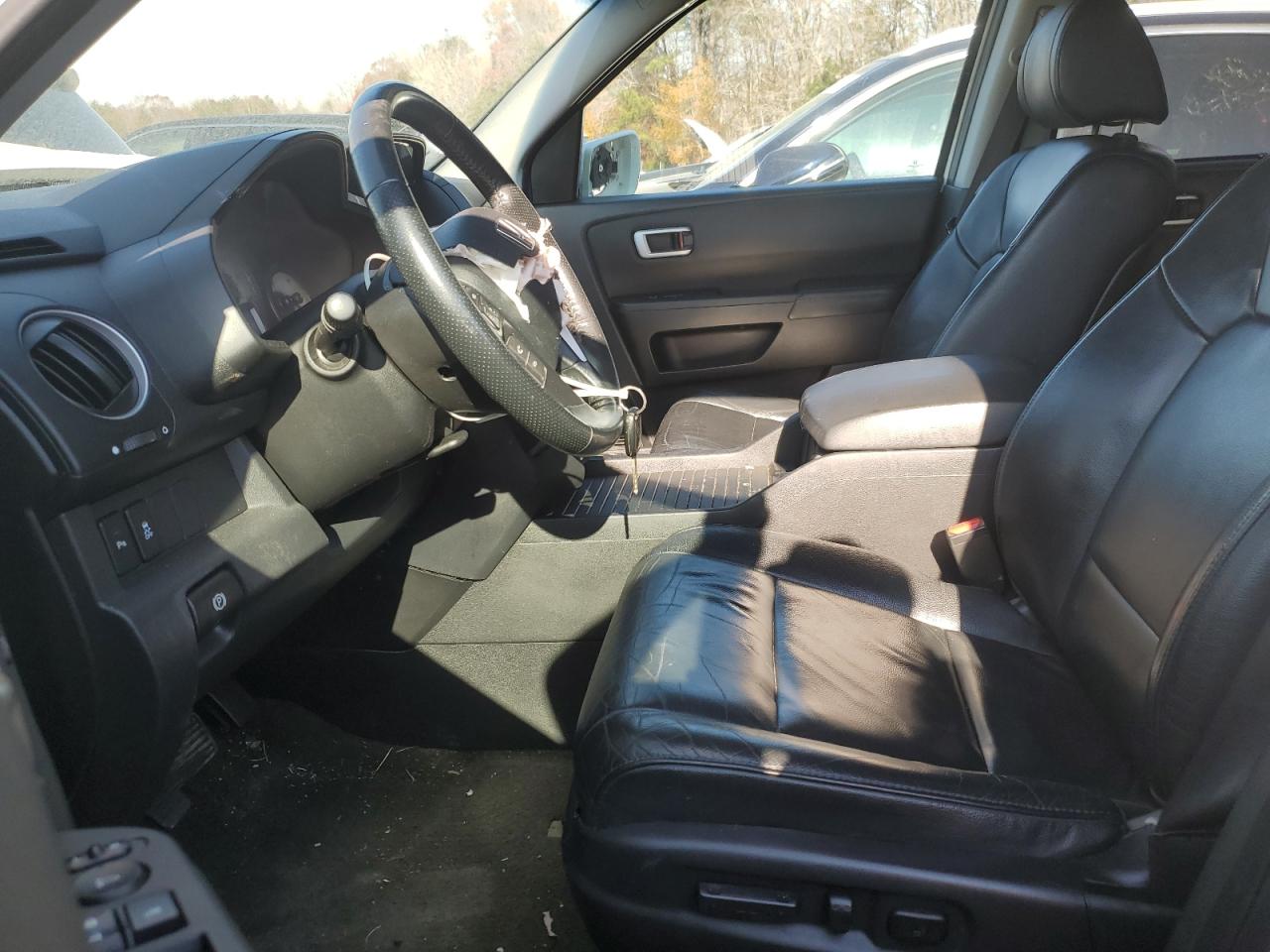 2015 Honda Pilot Touring VIN: 5FNYF4H93FB038005 Lot: 92481695