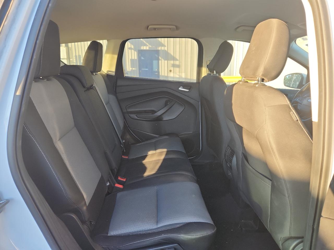 2018 Ford Escape Se VIN: 1FMCU9GD6JUA74186 Lot: 92956125