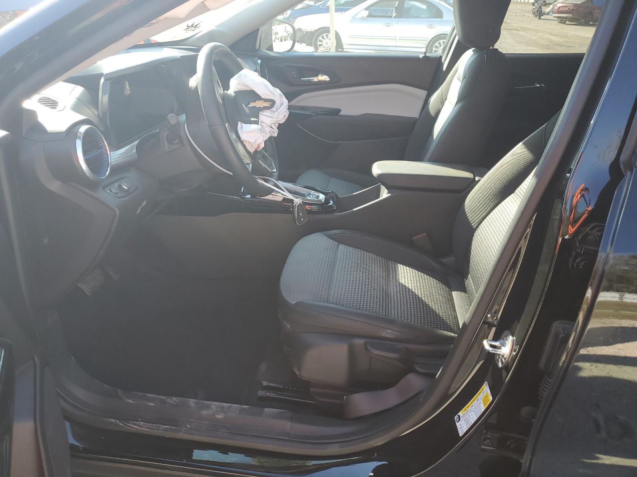 2025 Chevrolet Trax 1Lt VIN: KL77LHEP7SC100556 Lot: 93819355