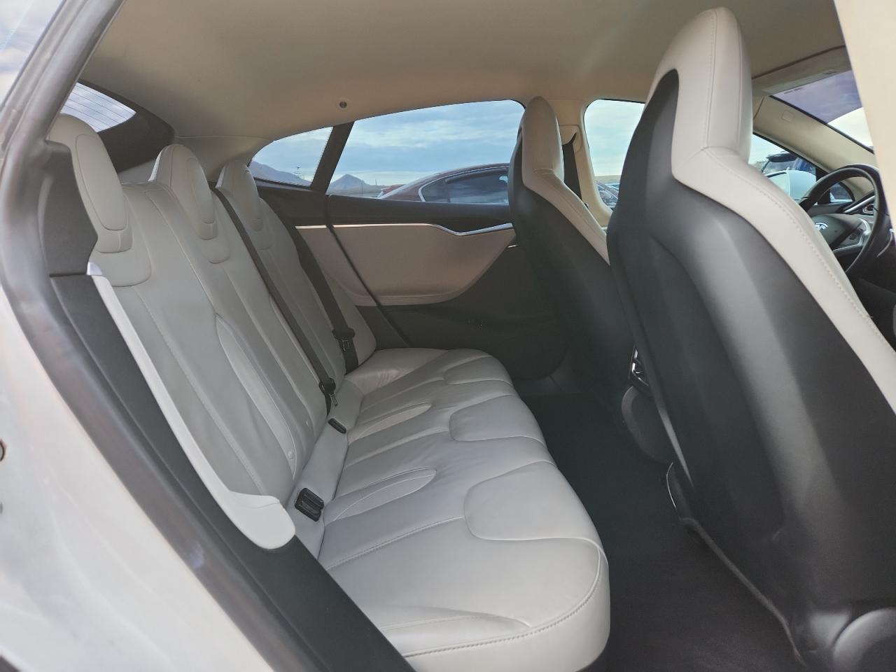 2013 Tesla Model S VIN: 5YJSA1CG7DFP24649 Lot: 92907615