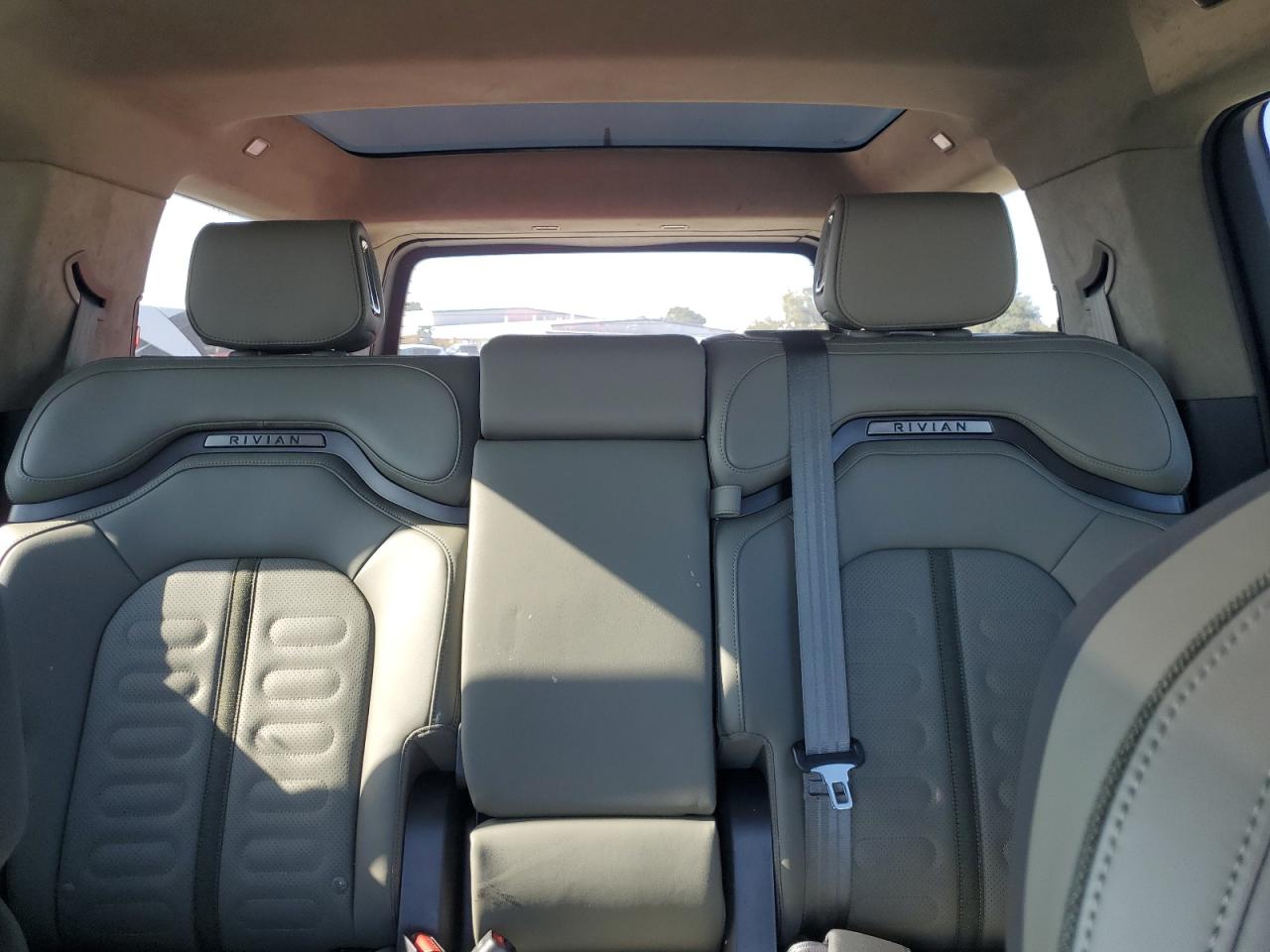 2024 Rivian R1S Adventure VIN: 7PDSGBBA8RN039353 Lot: 86405655