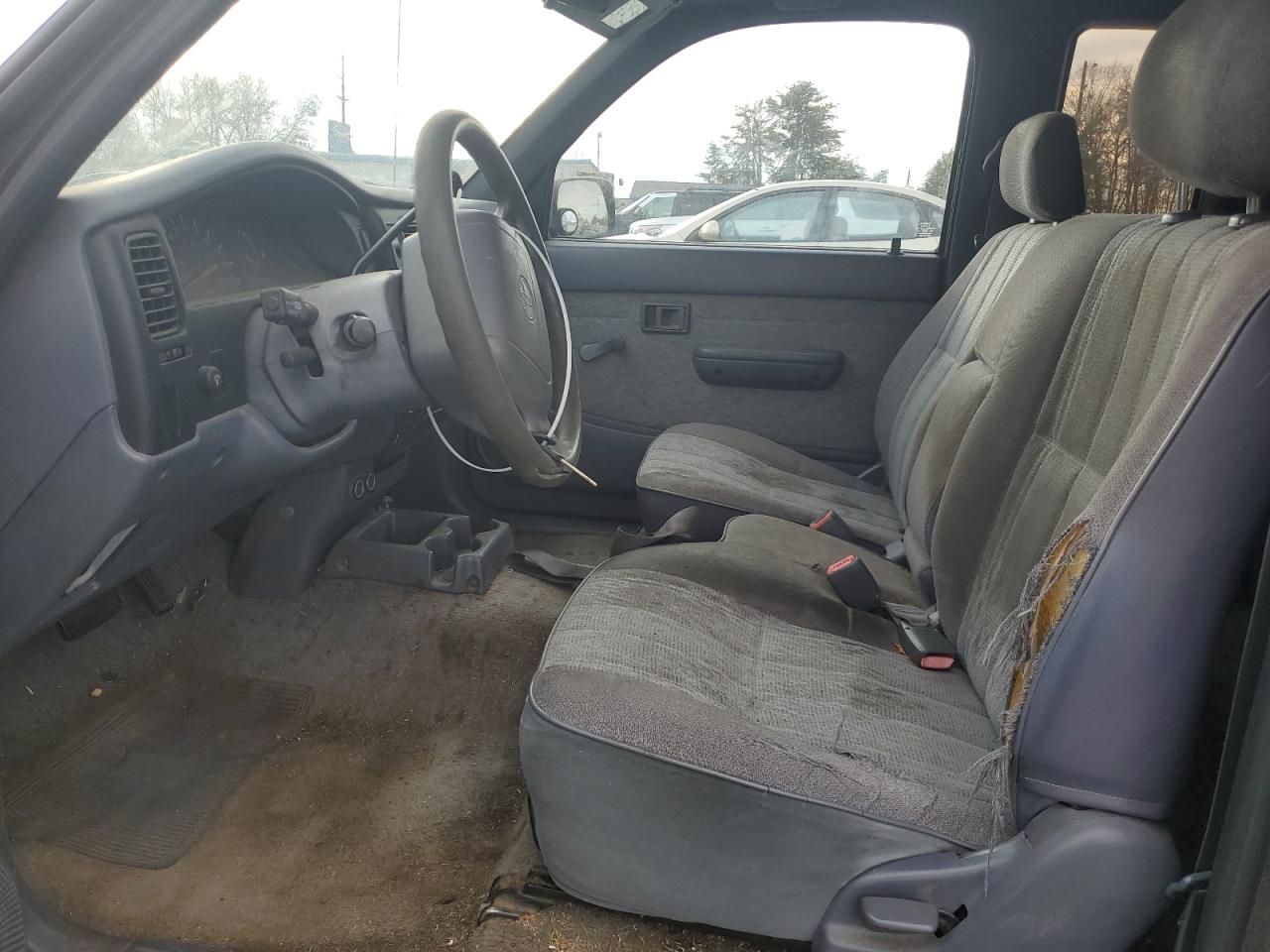 1998 Toyota Tacoma Xtracab VIN: 4TAVL52N8WZ130904 Lot: 93461175