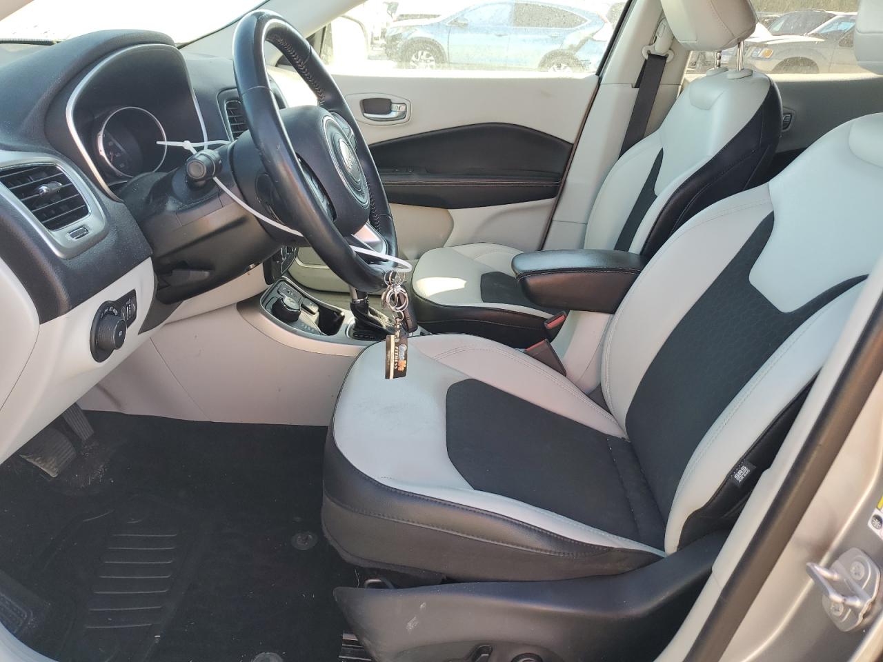 2018 Jeep Compass Latitude VIN: 3C4NJDBB2JT455347 Lot: 91132415