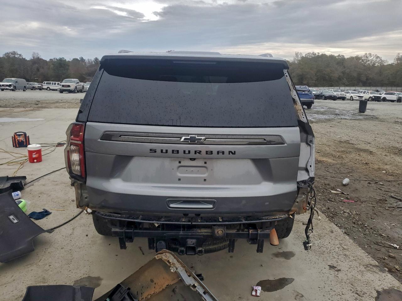 2022 Chevrolet Suburban K1500 Z71 VIN: 1GNSKDKD8NR122044 Lot: 93102105