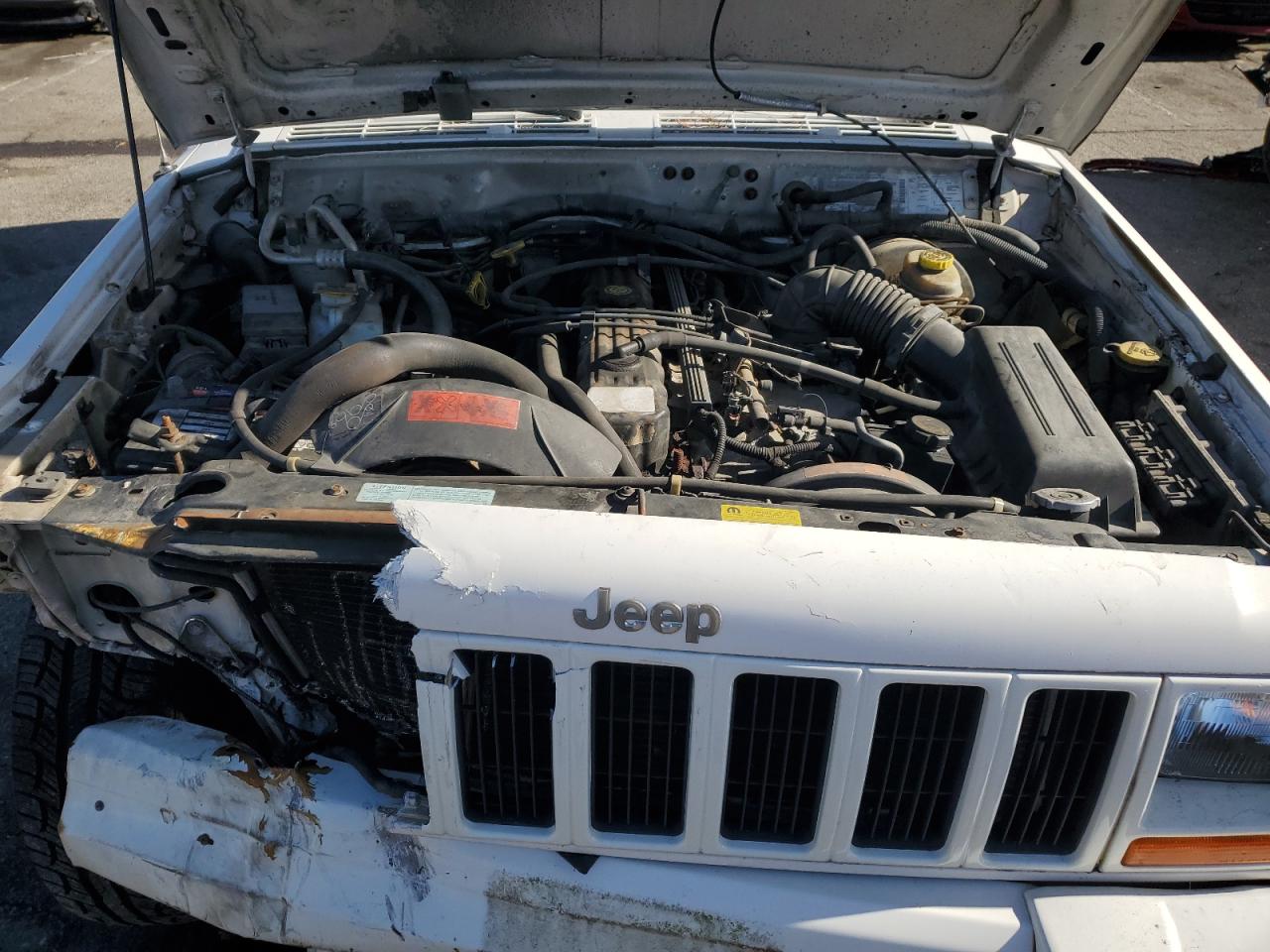 2001 Jeep Cherokee Classic VIN: 1J4FF58S41L617598 Lot: 92392105