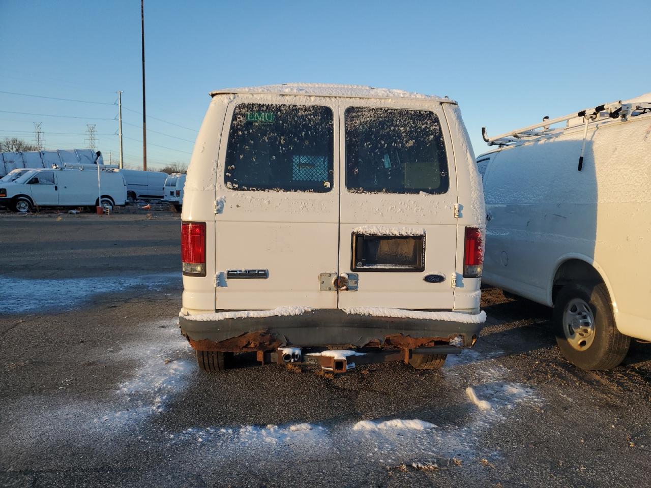 2010 Ford Econoline 250 Utility / Service Van VIN: 1FTNE2EW4ADA63404 Lot: 90423215