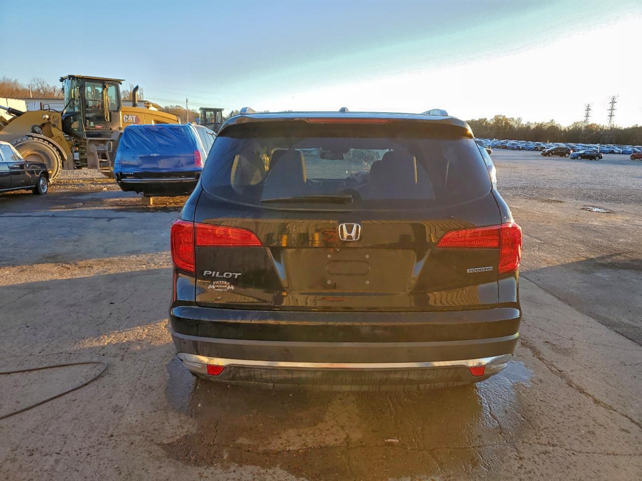 2016 Honda Pilot Touring VIN: 5FNYF5H9XGB053169 Lot: 94457355