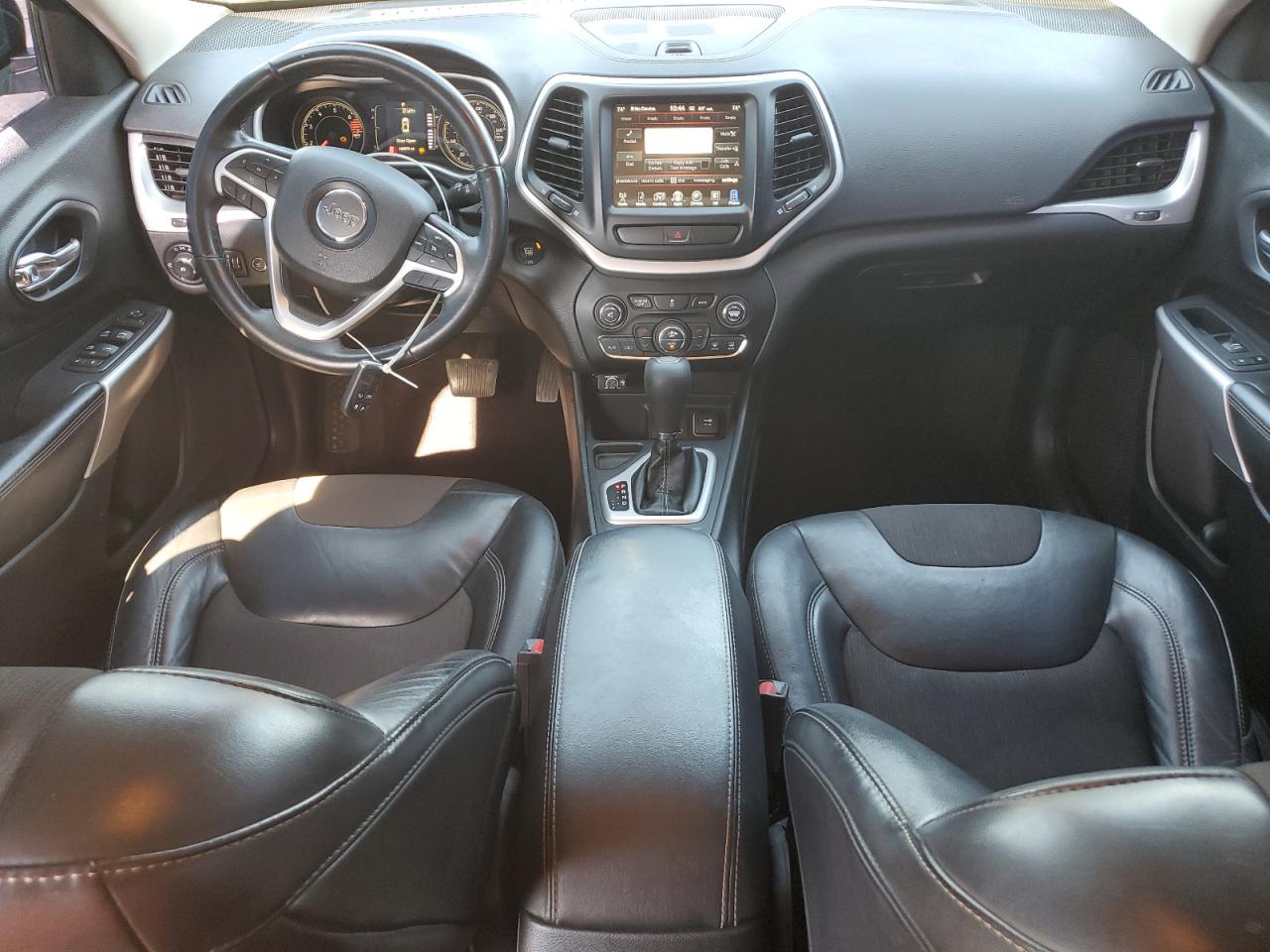 2018 Jeep Cherokee Latitude Plus VIN: 1C4PJLLB9JD622701 Lot: 91624075