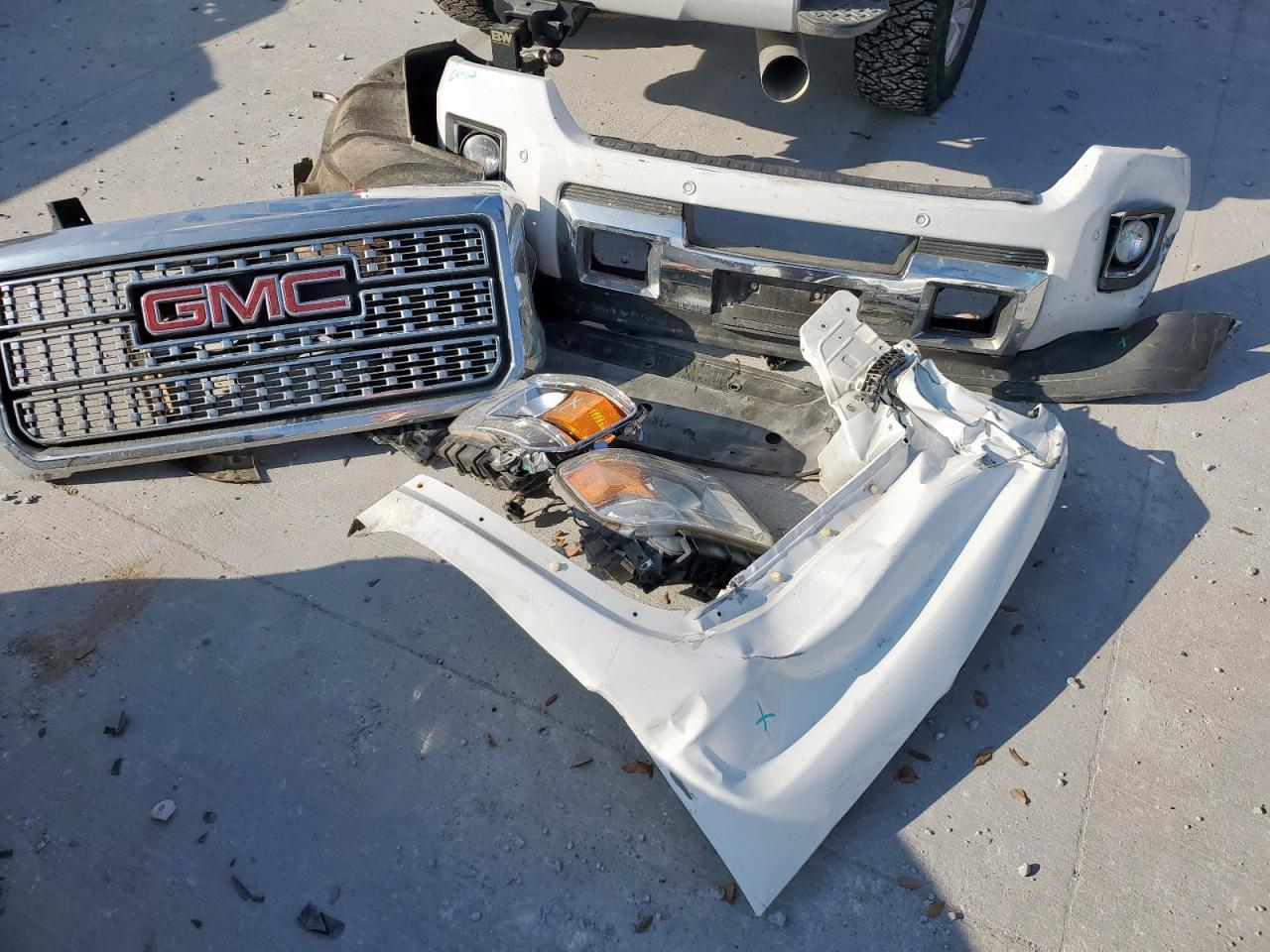 2019 GMC Sierra K2500 Denali VIN: 1GT12SEY1KF136842 Lot: 91739645