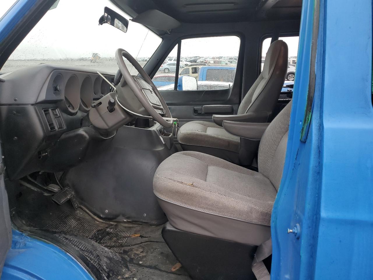 1997 Dodge Ram Wagon B3500 VIN: 2B5WB35Z2VK574143 Lot: 93682425