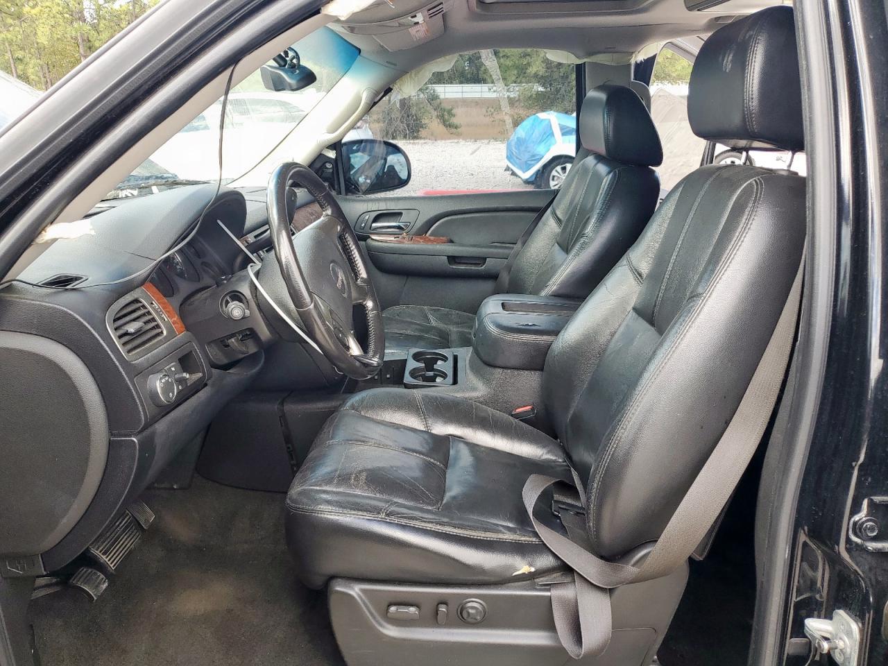 2007 GMC Yukon VIN: 1GKFC130X7R186711 Lot: 92330815