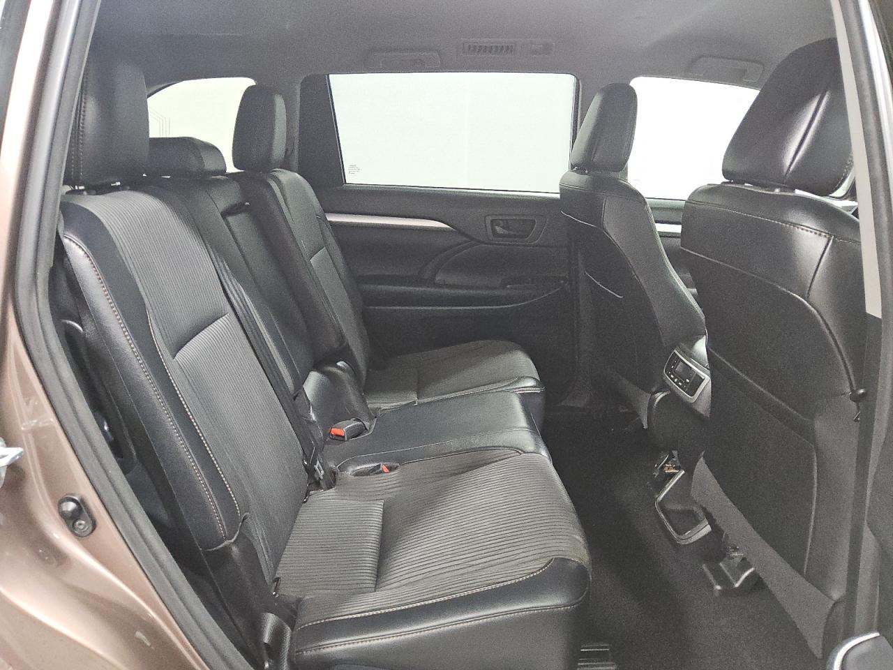 2017 Toyota Highlander Le VIN: 5TDZZRFH5HS209340 Lot: 92881205