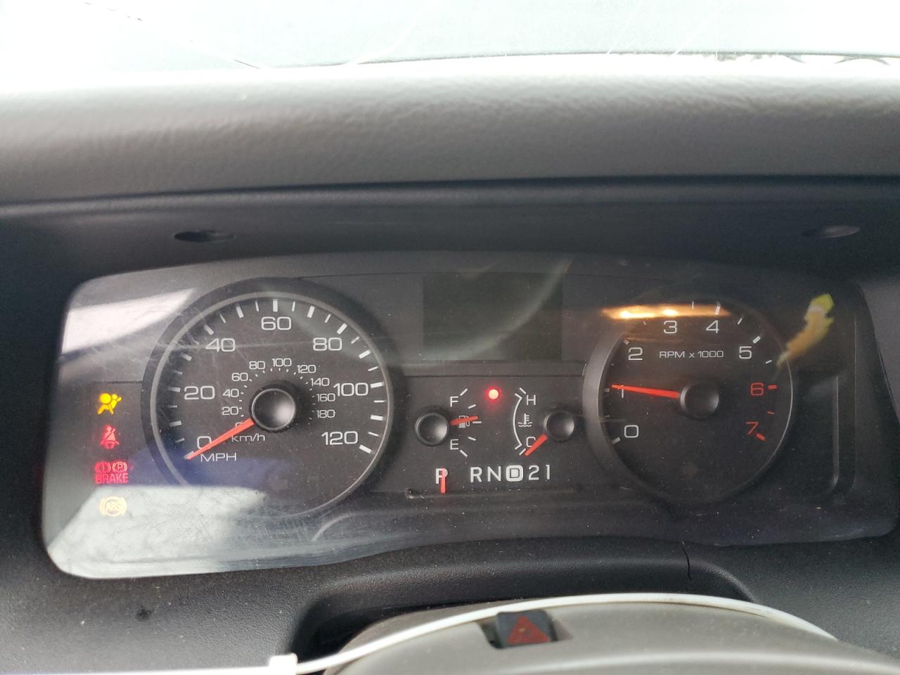 2008 Ford Crown Victoria Lx VIN: 2FAFP74V78X128940 Lot: 92911055