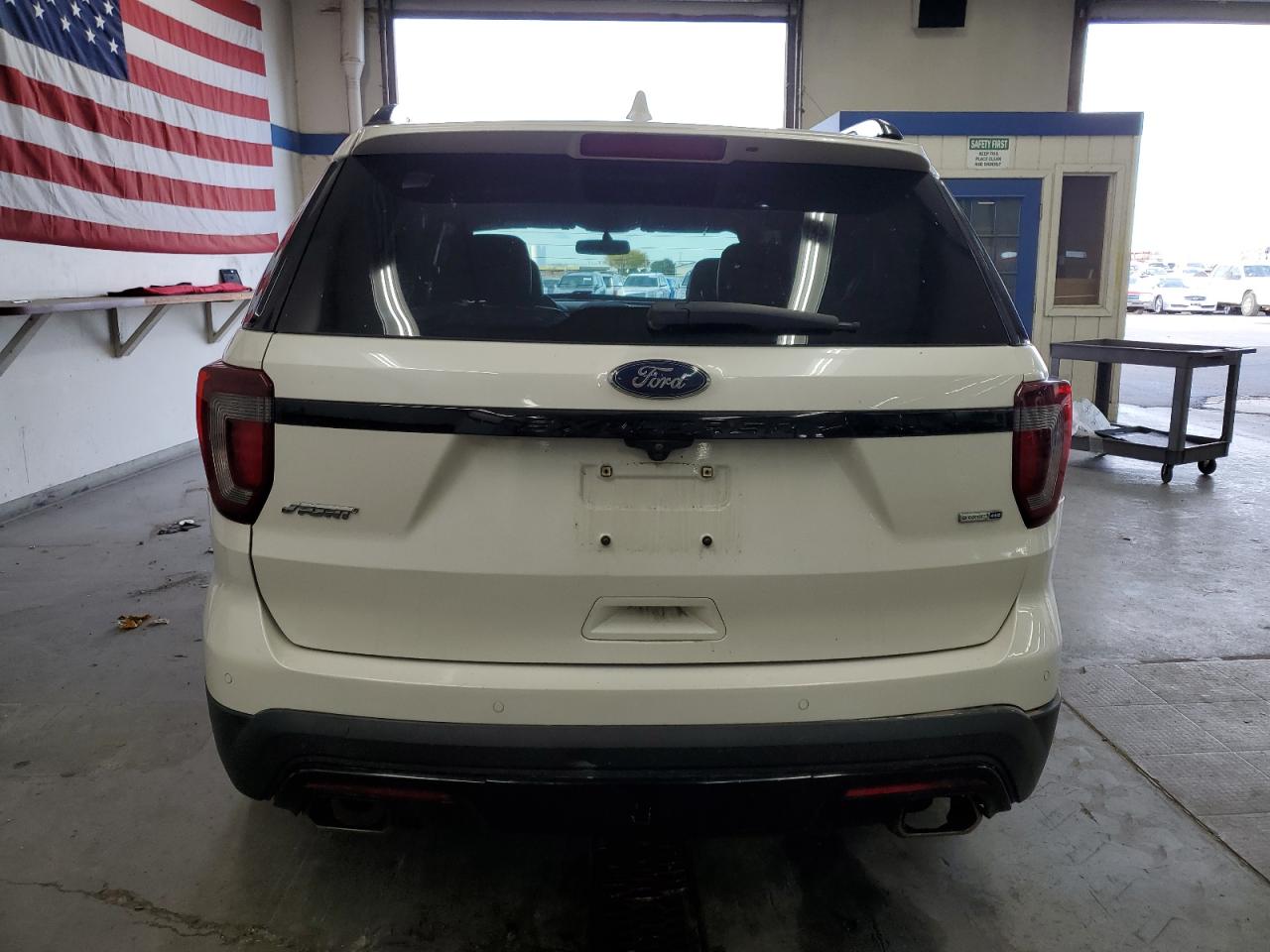 2017 Ford Explorer Sport VIN: 1FM5K8GT3HGC05728 Lot: 92076995
