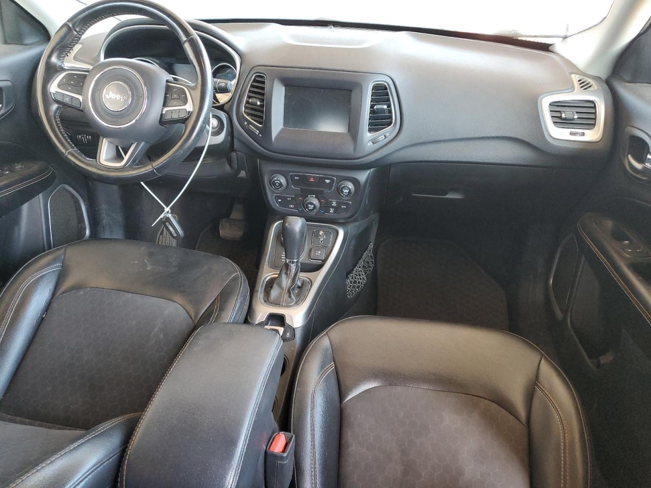 2019 Jeep Compass Latitude VIN: 3C4NJDBB4KT597314 Lot: 92009805