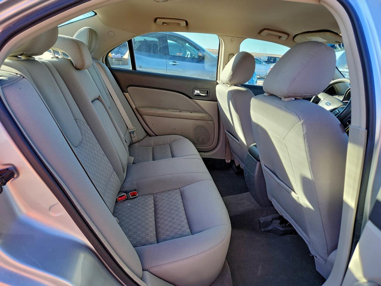 2011 Ford Fusion Se VIN: 3FAHP0HA3BR325388 Lot: 94135345