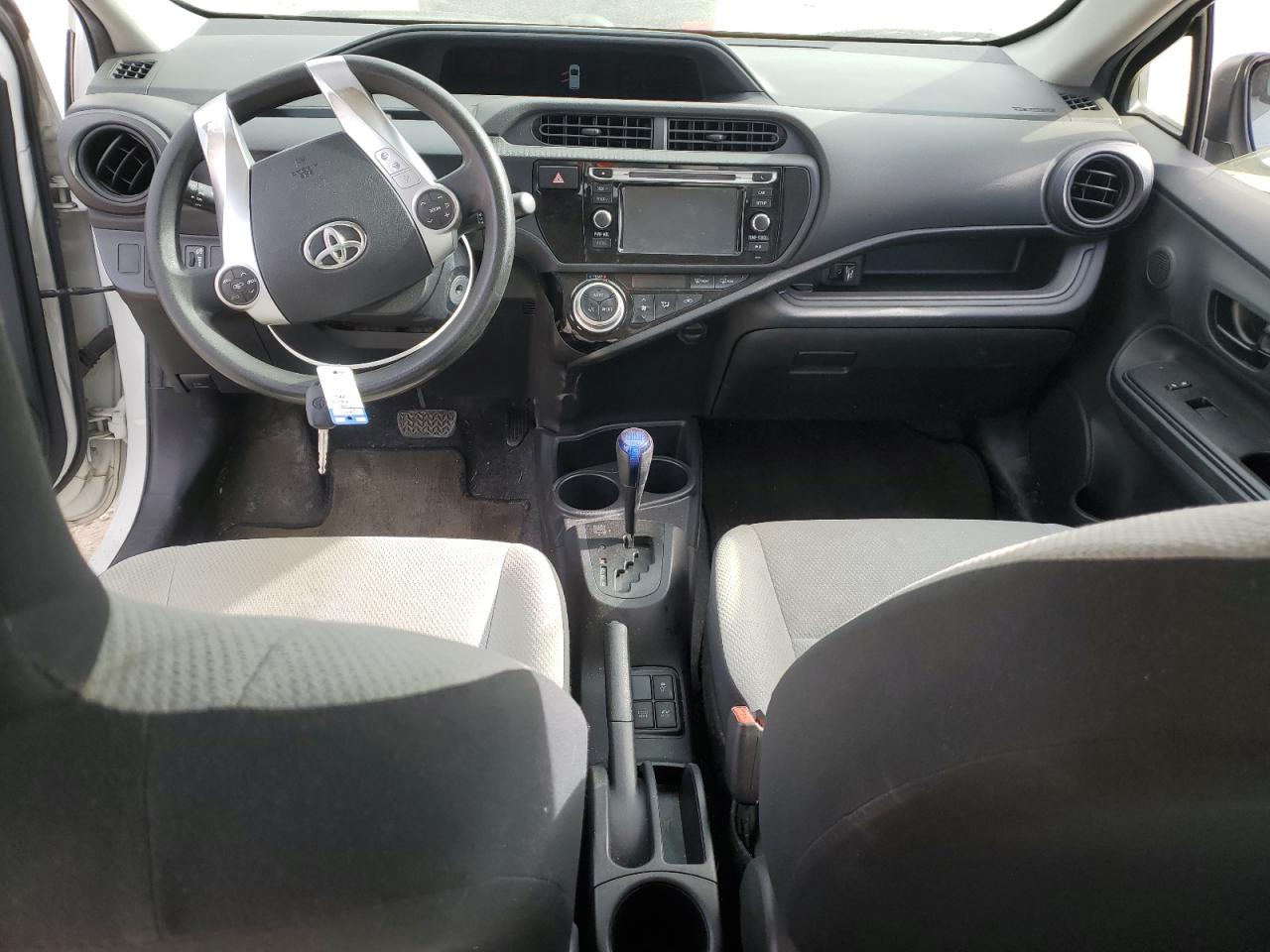 2015 Toyota Prius C VIN: JTDKDTB33F1580191 Lot: 92283505