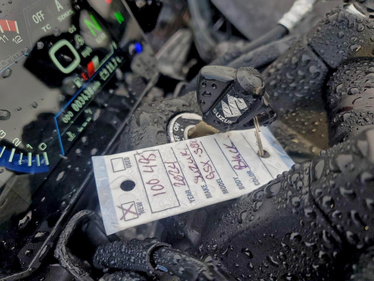 2024 Suzuki Gsx800 R VIN: JS1EM11B5R7100495 Lot: 94678905