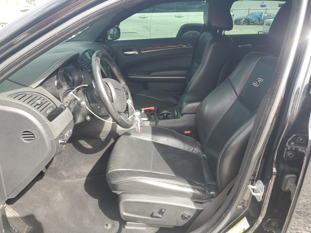 2019 Chrysler 300 S VIN: 2C3CCABT6KH682502 Lot: 91202375