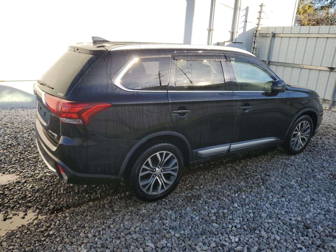 2017 Mitsubishi Outlander Se VIN: JA4AZ3A34HZ011105 Lot: 90357365