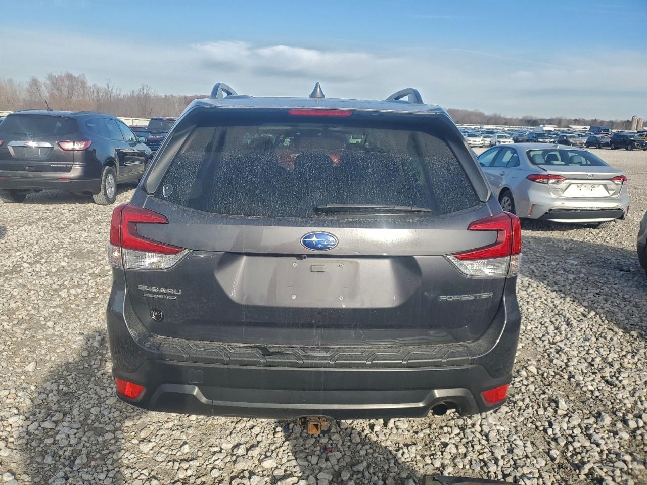 2020 Subaru Forester Premium VIN: JF2SKAJCXLH540447 Lot: 92595295