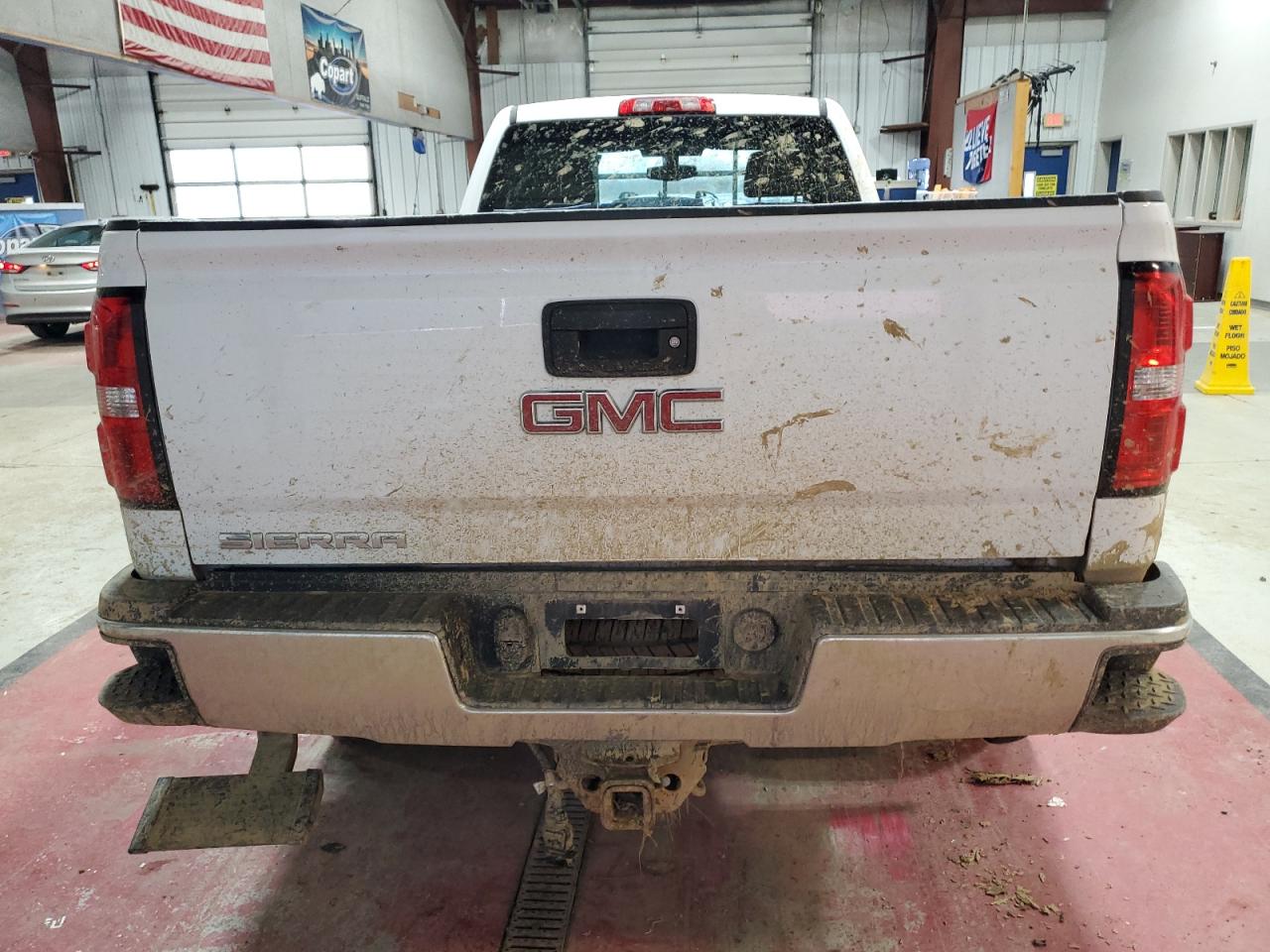 2015 GMC Sierra K2500 Heavy Duty VIN: 1GT02XEG2FZ527907 Lot: 89926505