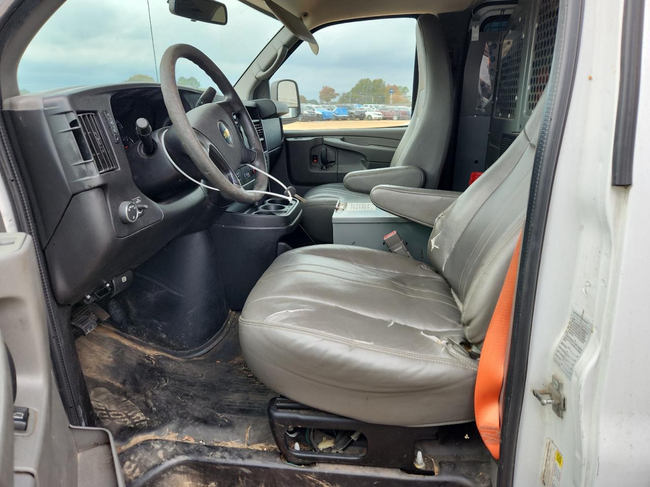 2015 Chevrolet Express G2500 VIN: 1GCWGFCF5F1255139 Lot: 91844835