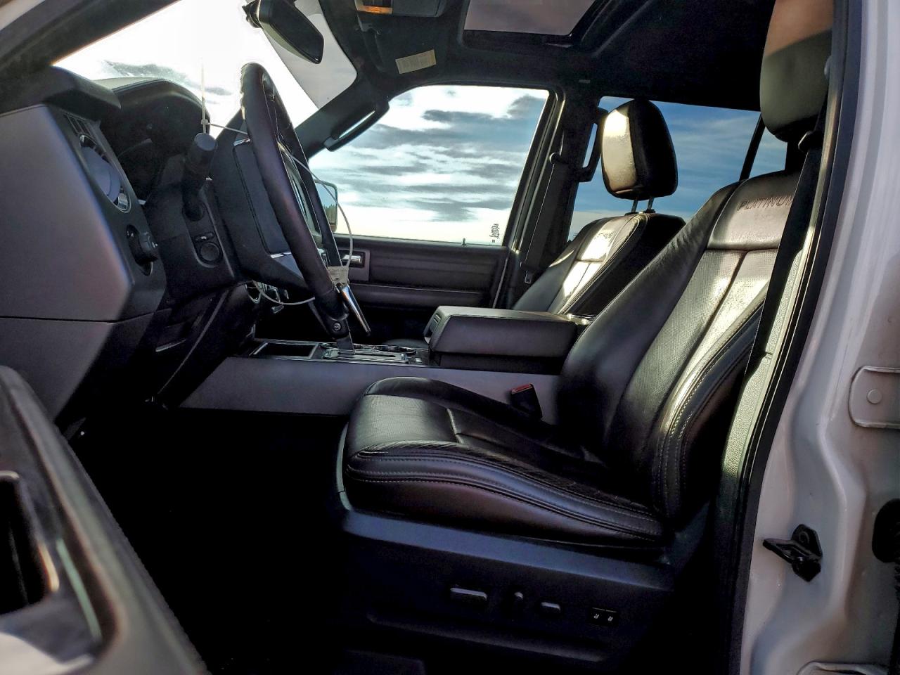 2017 Ford Expedition Platinum VIN: 1FMJU1LT3HEA54133 Lot: 93788485