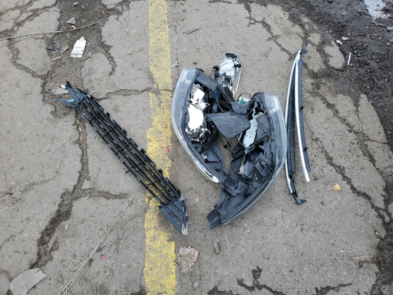 2016 Ford Focus Titanium VIN: 1FADP3N23GL238822 Lot: 92067655