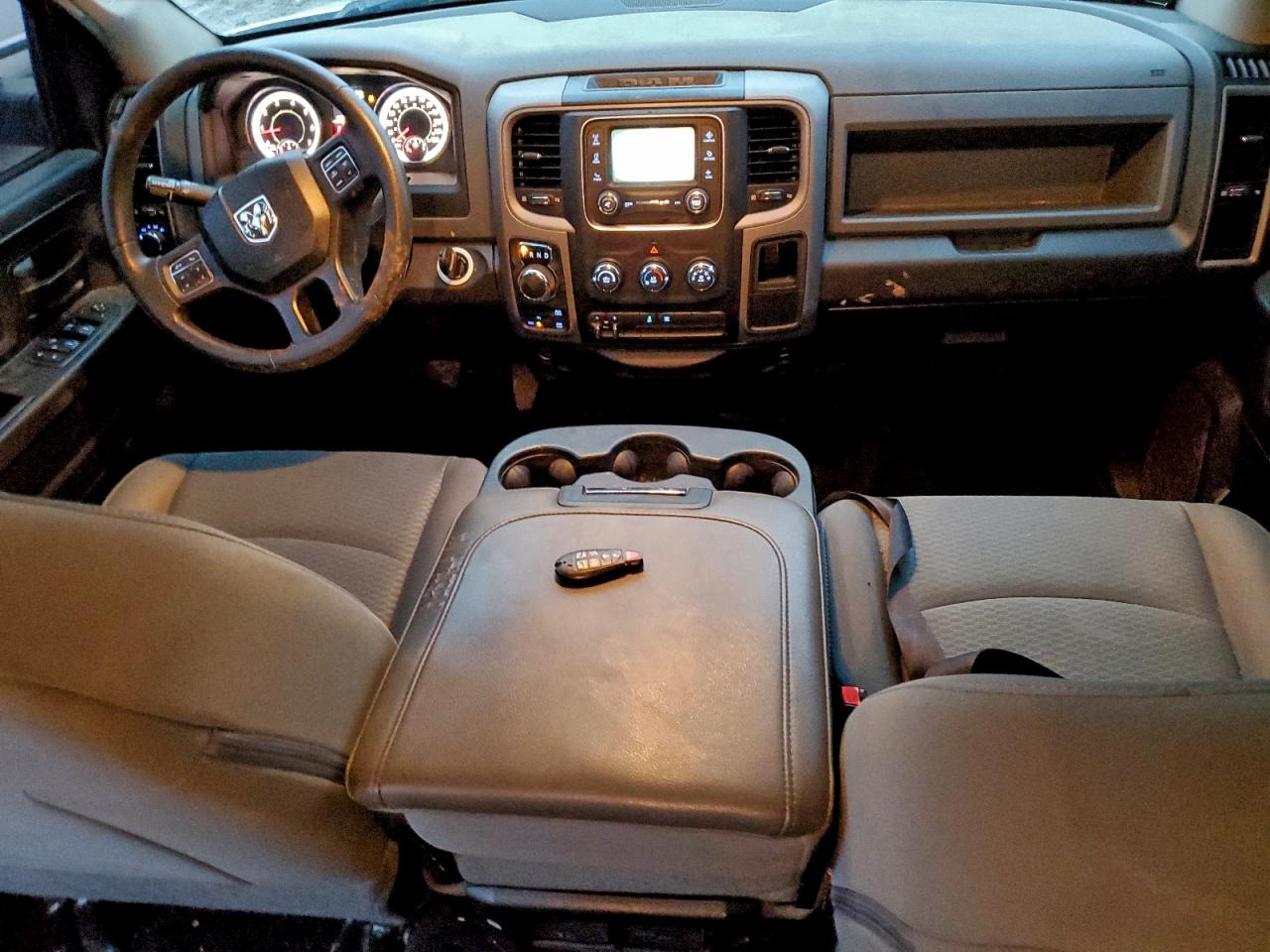 2017 Ram 1500 St VIN: 1C6RR7KT3HS698673 Lot: 93850085