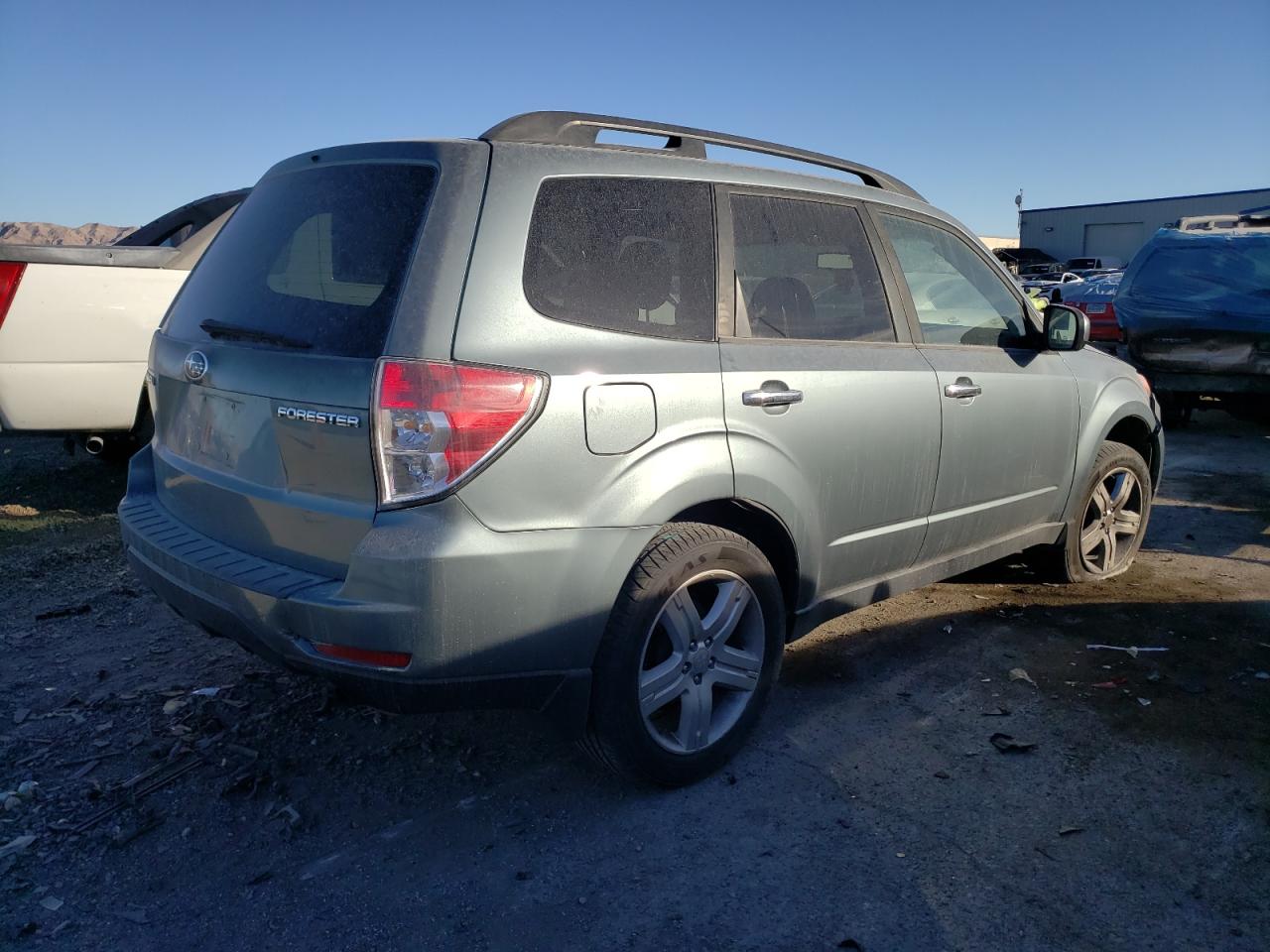 2009 Subaru Forester 2.5X Premium green suv gasoline JF2SH63679H793088 photo #4