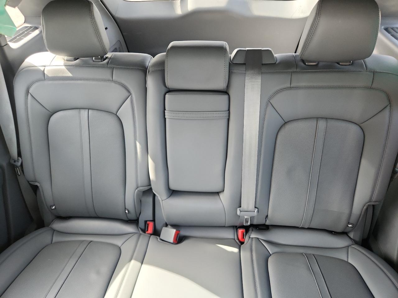 2022 Lincoln Nautilus Reserve VIN: 2LMPJ8KP4NBL18357 Lot: 92440275