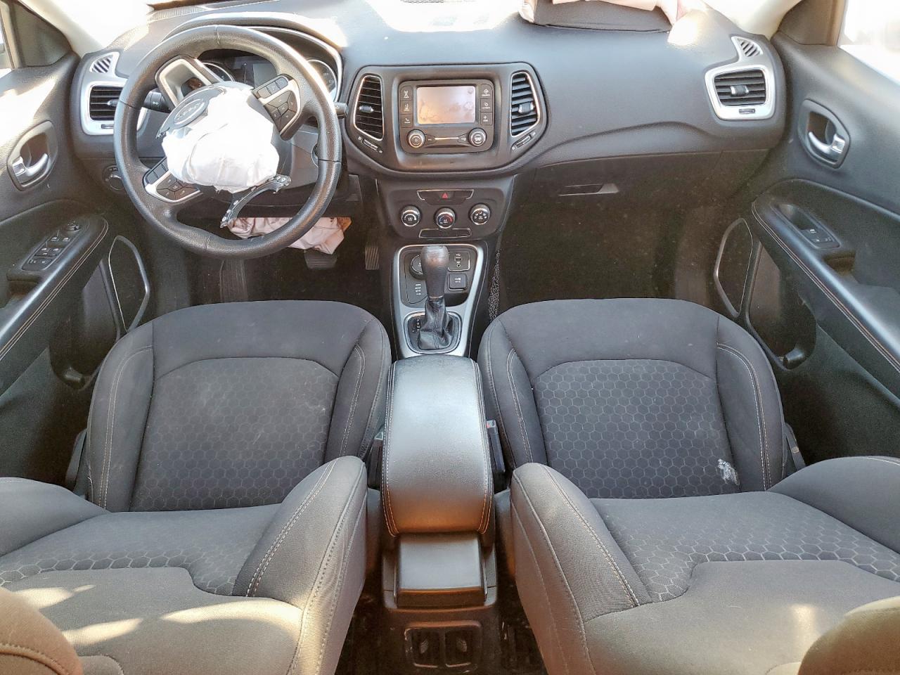 2017 Jeep Compass Sport VIN: 3C4NJDAB3HT647341 Lot: 91925705