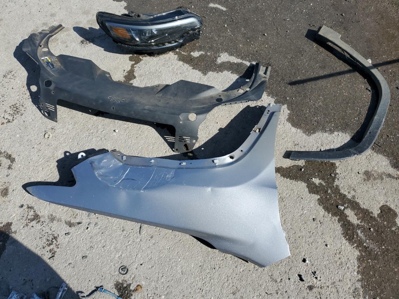 2020 Jeep Cherokee Latitude VIN: 1C4PJLCB4LD556089 Lot: 92940095