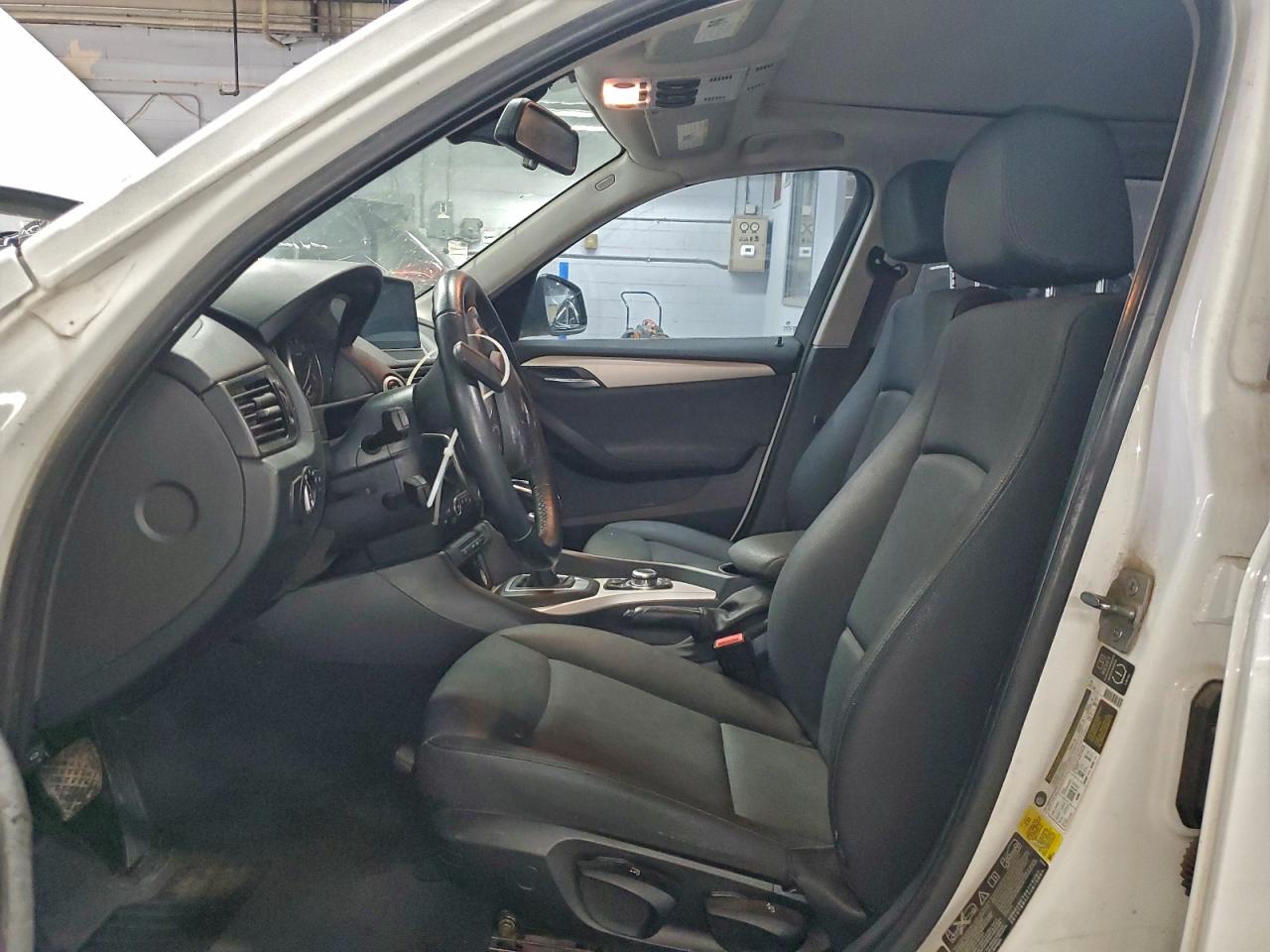 2014 BMW X1 xDrive28I VIN: WBAVL1C56EVY18057 Lot: 94053115