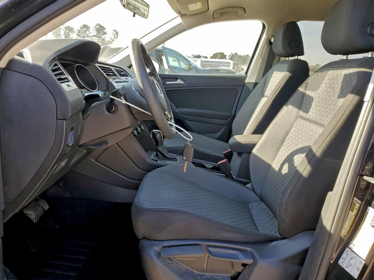 2020 Volkswagen Tiguan S VIN: 3VV1B7AX0LM055327 Lot: 94300775