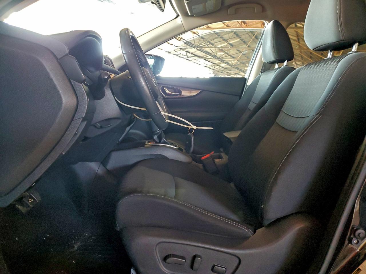 2018 Nissan Rogue S VIN: KNMAT2MT2JP574328 Lot: 93777225