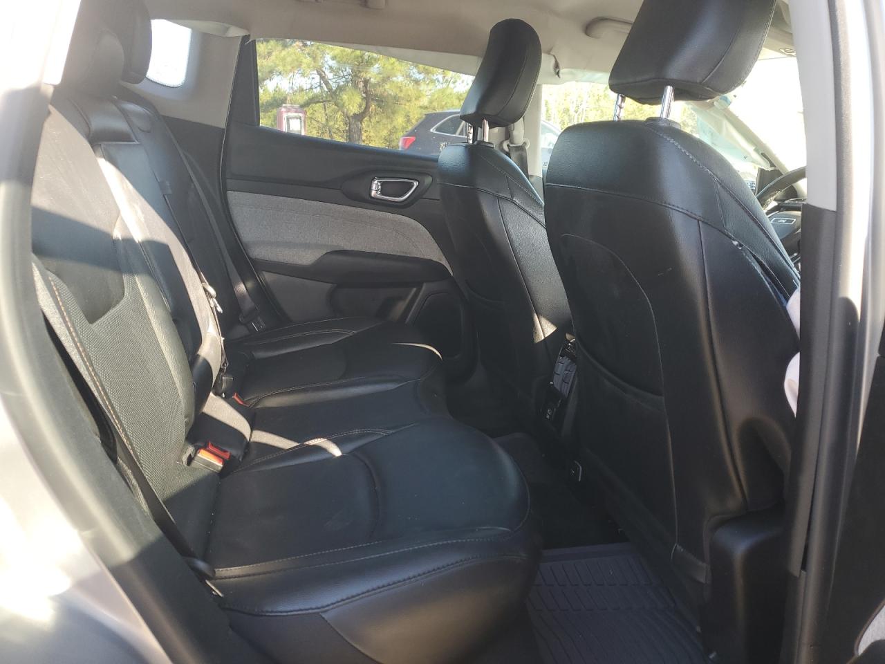 2022 Jeep Compass Latitude Lux VIN: 3C4NJDFBXNT204639 Lot: 91967775