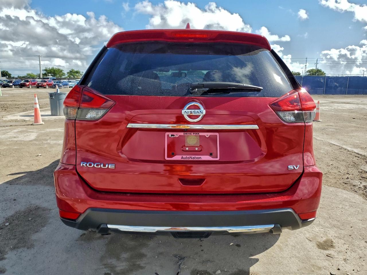 2017 Nissan Rogue S VIN: JN8AT2MT9HW400115 Lot: 94649625