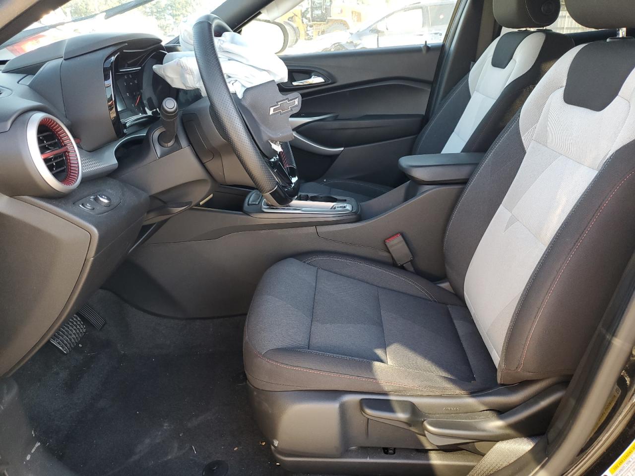 2025 Chevrolet Trax 1Rs VIN: KL77LGEP5SC249669 Lot: 92527005