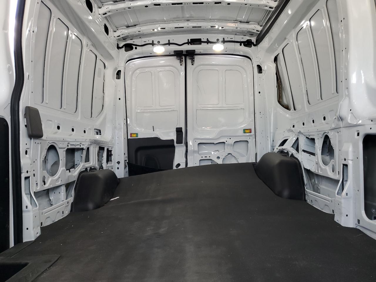 2025 Ford Transit T-250 VIN: 1FTBR1C82SKB05877 Lot: 93651535