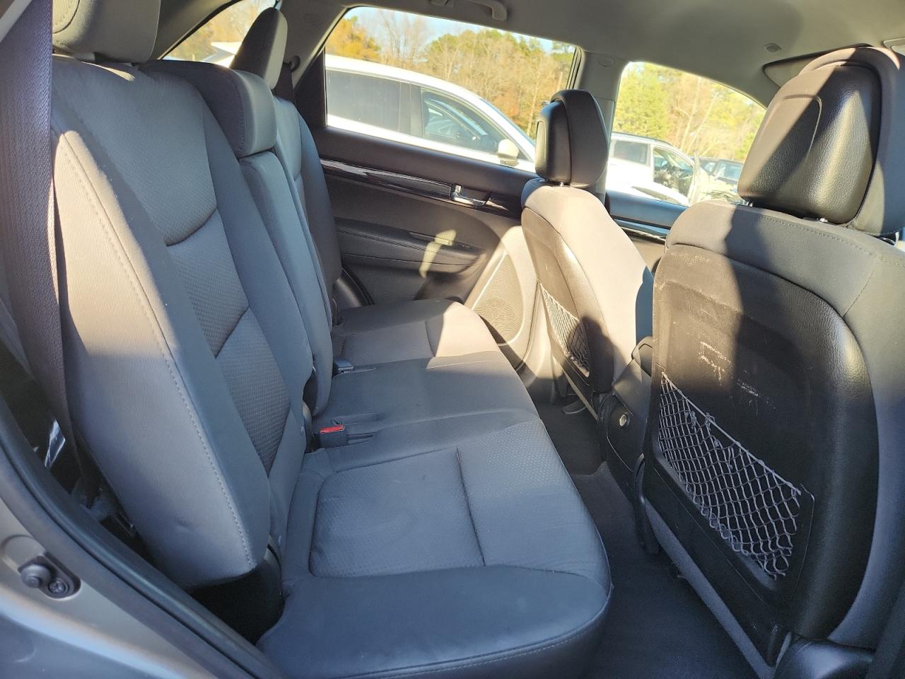 2012 Kia Sorento Base VIN: 5XYKT4A14CG260088 Lot: 92427735