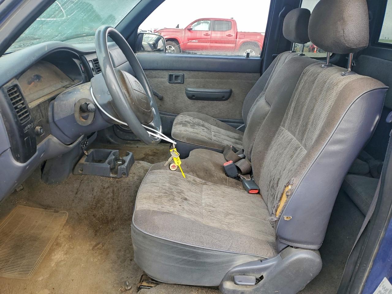 1999 Toyota Tacoma Xtracab VIN: 4TAVL52NXXZ501689 Lot: 93988795