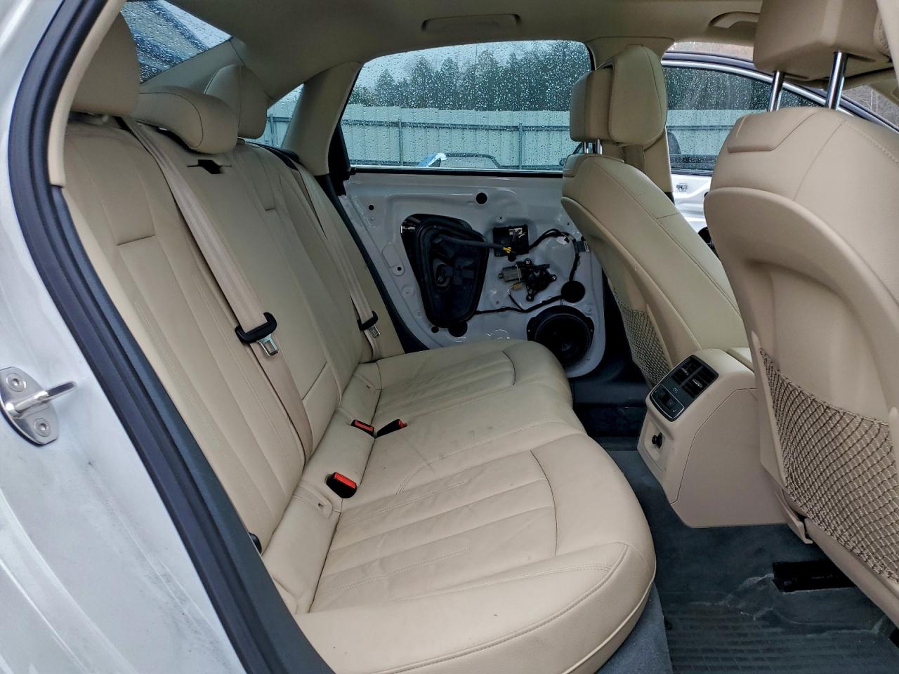 2017 Audi A4 Premium Plus VIN: WAUENAF43HN013005 Lot: 92992745