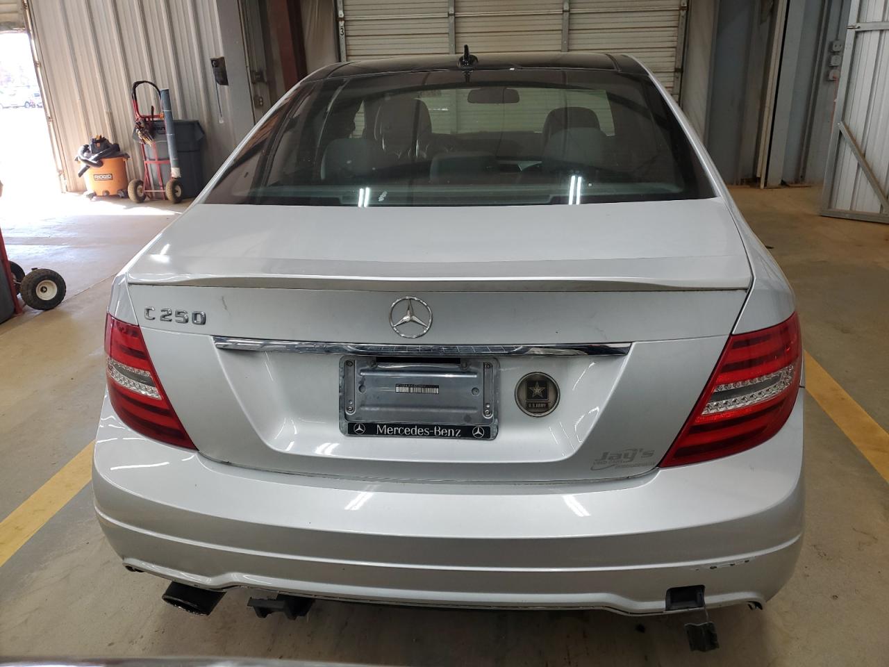 2013 Mercedes-Benz C 250 VIN: WDDGF4HB9DA855893 Lot: 92637875