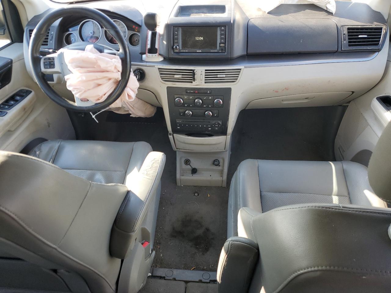 2011 Volkswagen Routan Se VIN: 2V4RW3DG7BR740318 Lot: 93069845