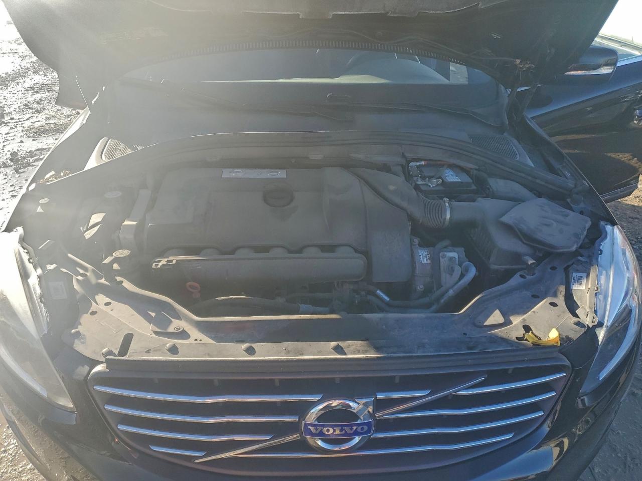 2015 Volvo Xc60 T6 Premier VIN: YV4902RK6F2738080 Lot: 94454175