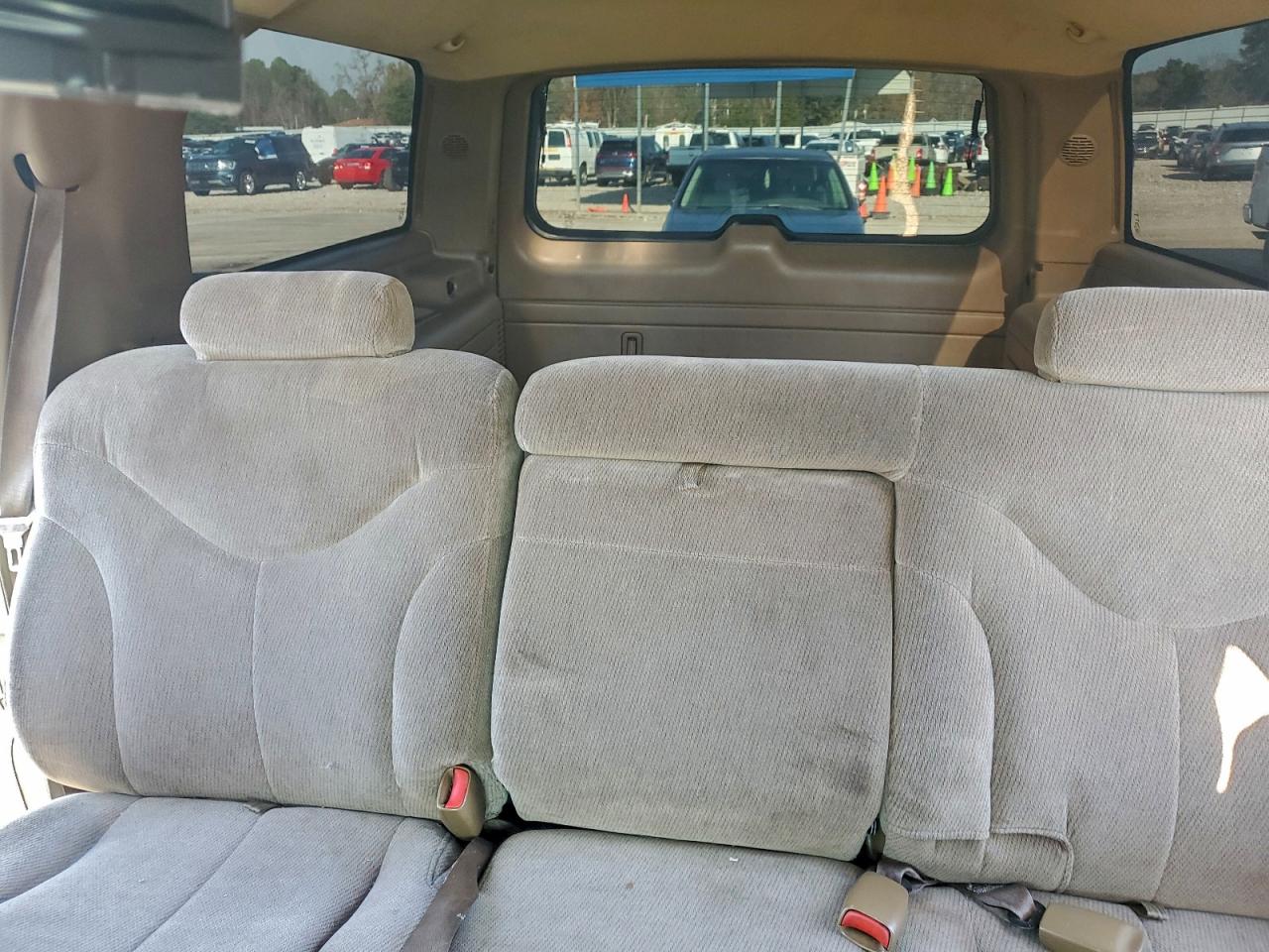 2000 GMC Yukon Xl C1500 VIN: 3GKEC16T7YG120698 Lot: 94149395