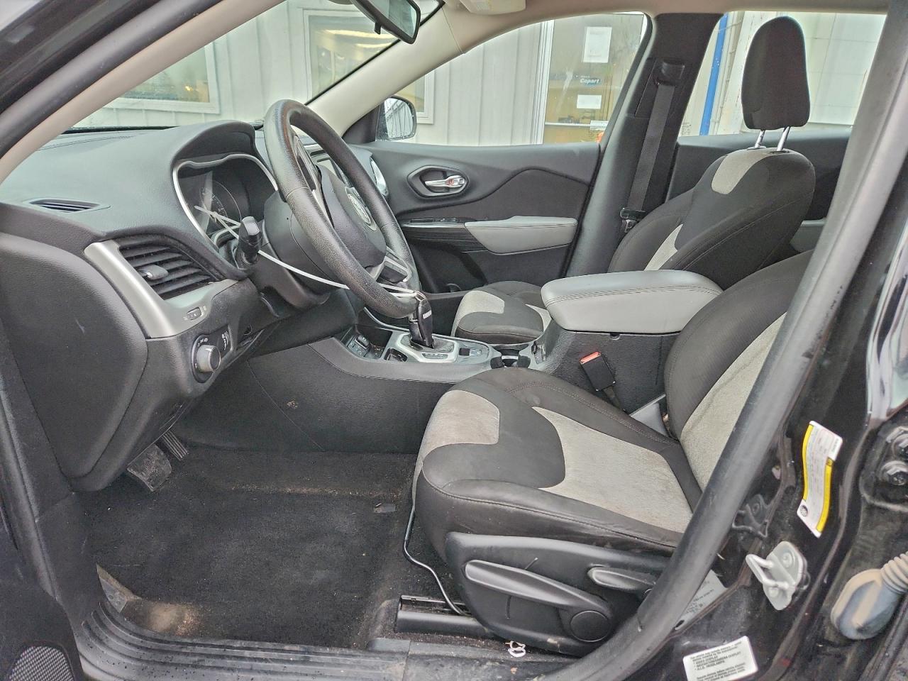 2014 Jeep Cherokee Sport VIN: 1C4PJLAB8EW287976 Lot: 93914995