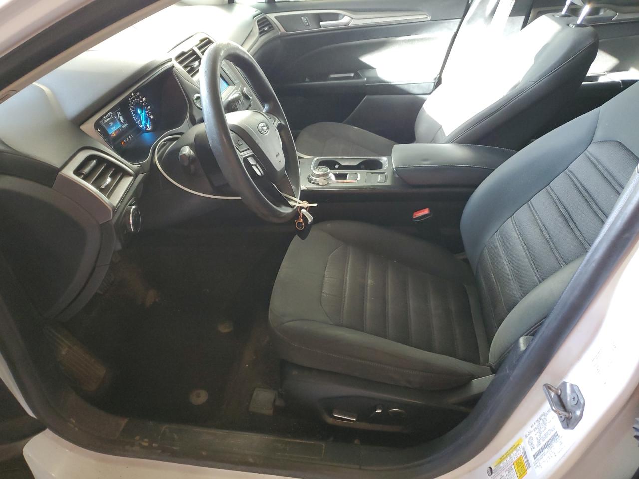 2017 Ford Fusion Se VIN: 3FA6P0H71HR389692 Lot: 93087835